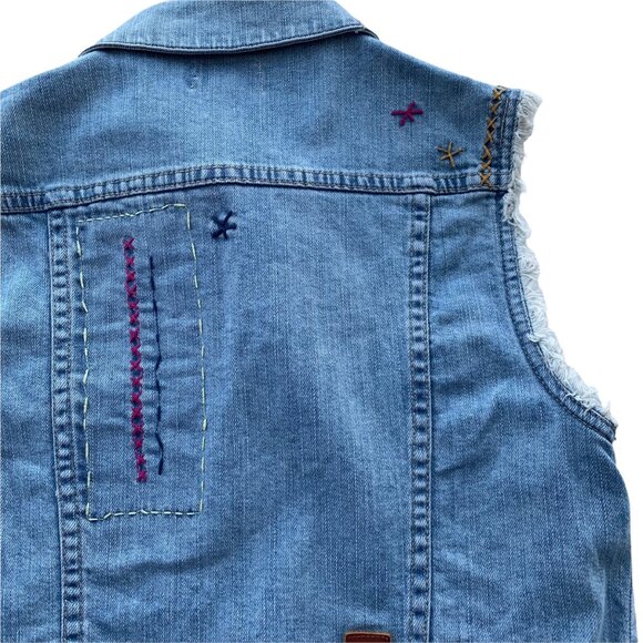 Roxy Light Wash Embroidered Denim Vest M - Picture 5 of 7